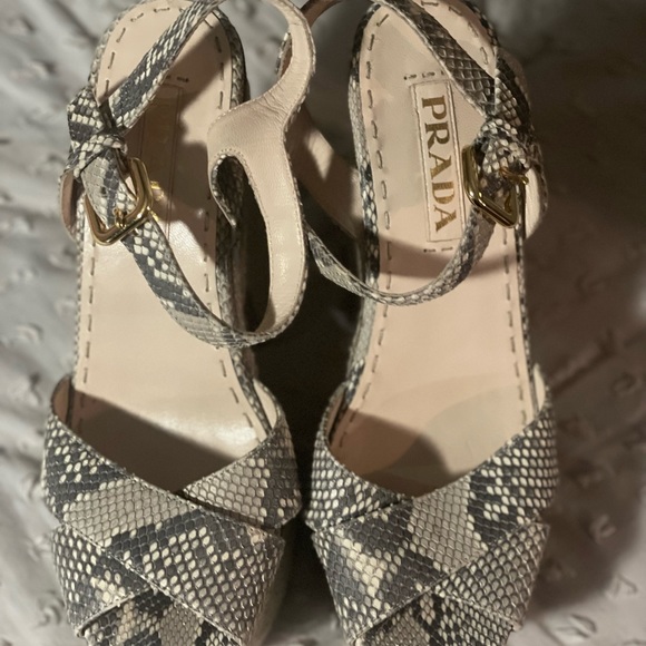 Prada wedges size 37 - Picture 2 of 10
